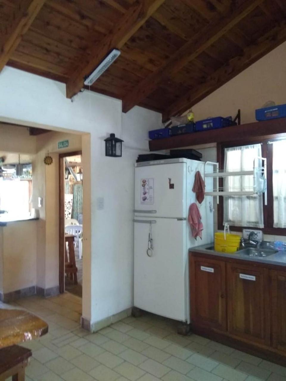 La Casa Del Arbol - Hostel El Bolsón Esterno foto